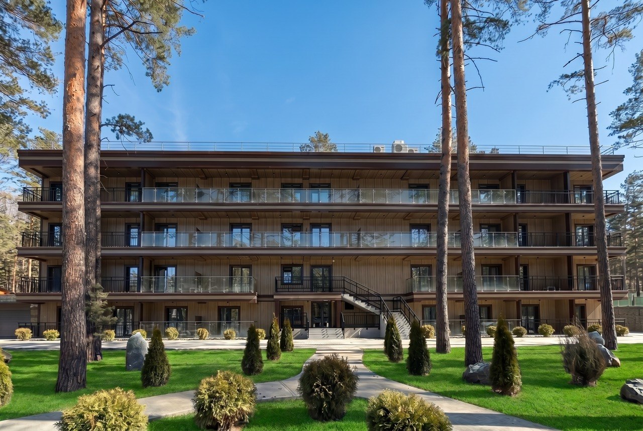 Cosmos Hotel Group и группа компаний «Амтек» откроют новый гостиничный комплекс на курорте «Бирюзовая Катунь»