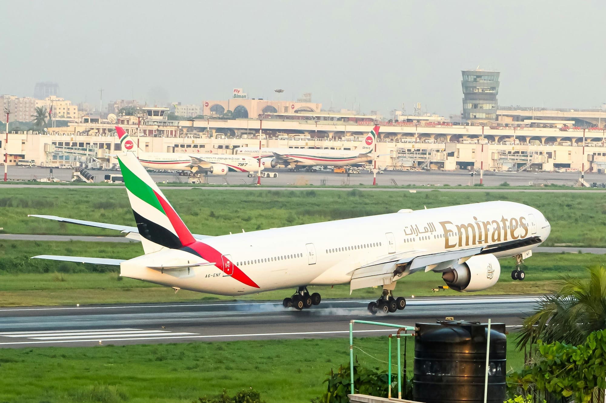 РСТ: полетные программы в ОАЭ постепенно восстанавливаются