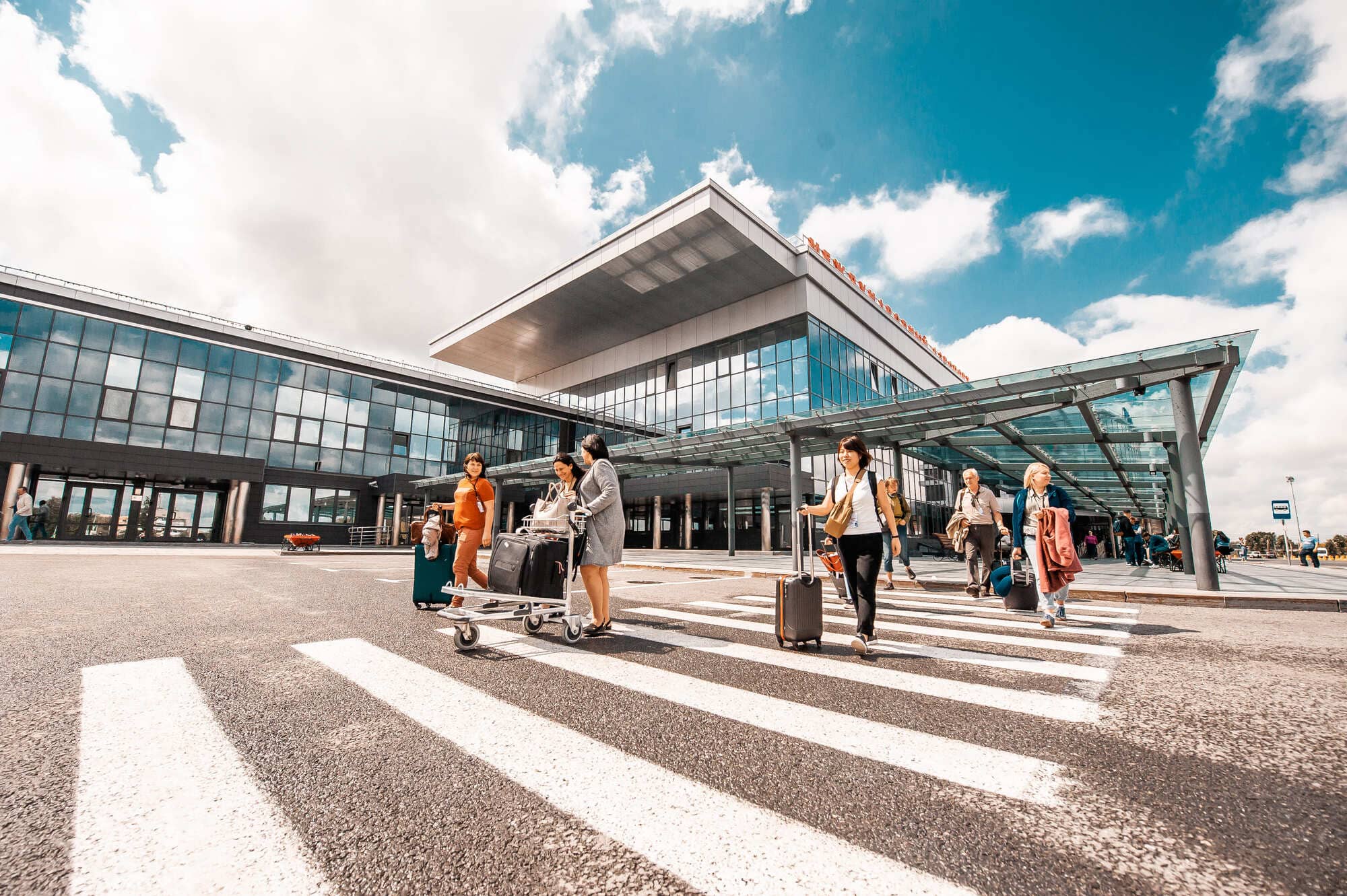 Все застрявшие после 28 февраля транзитные туристы вернулись в Россию