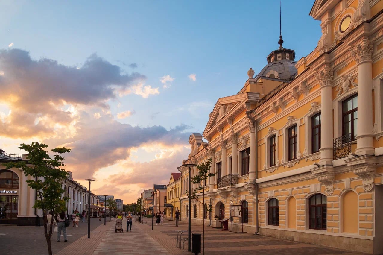 Аналитика Bronevik.com: каждое четвертое бронирование в 2025 году пришлось на поездки выходного дня